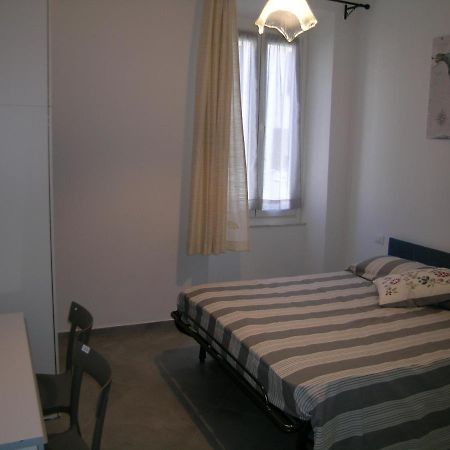 Camera Con Bagno Privato Candida ลาสเปเซีย ภายนอก รูปภาพ